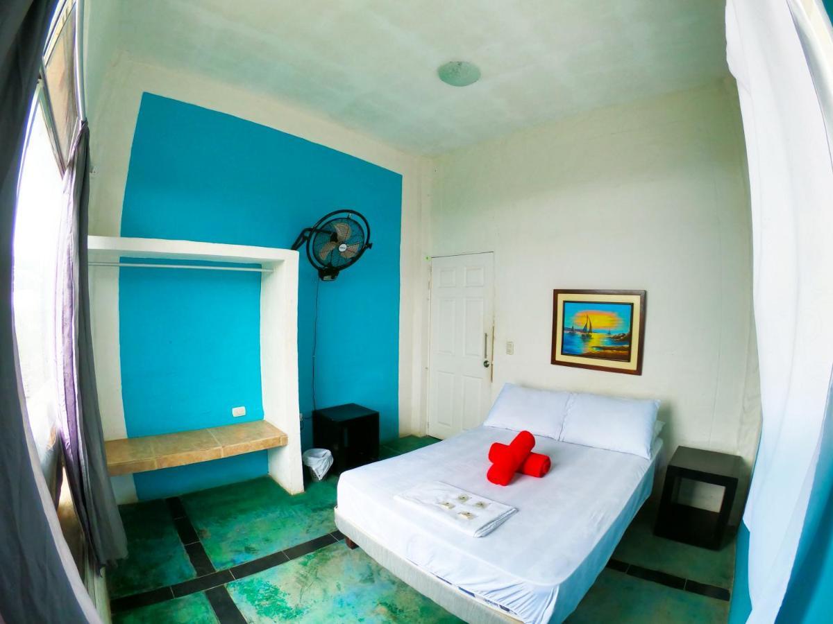 Kiwi Suites Hostel Montanita Exterior photo